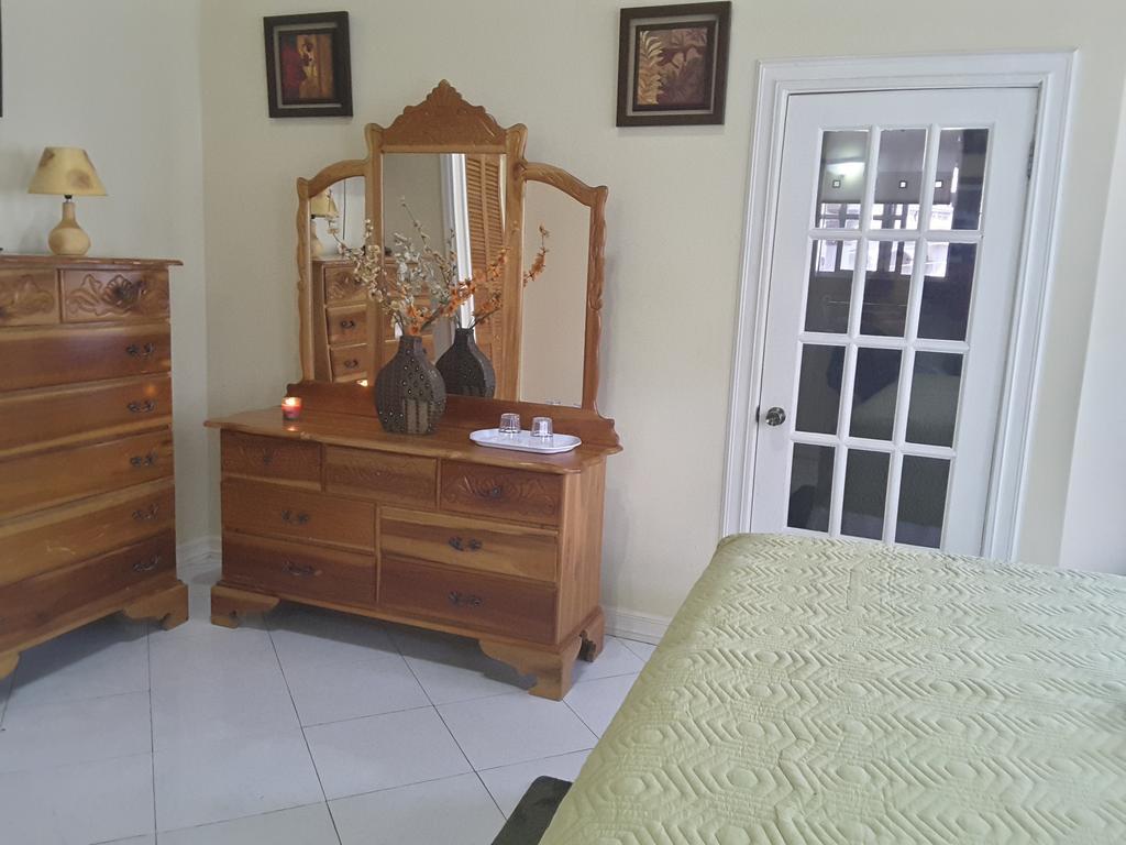 Cazwin Villas Montego Bay Phòng bức ảnh
