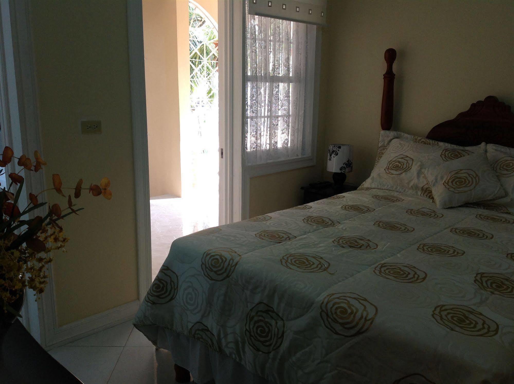 Cazwin Villas Montego Bay Ngoại thất bức ảnh