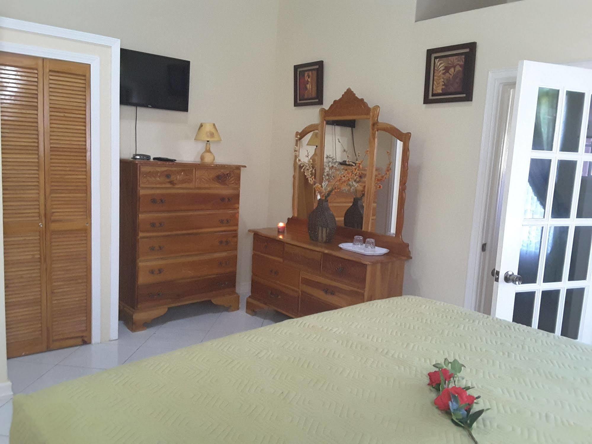 Cazwin Villas Montego Bay Ngoại thất bức ảnh